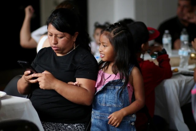 El desafío de las escuelas de Nueva York para recibir a miles de alumnos migrantes