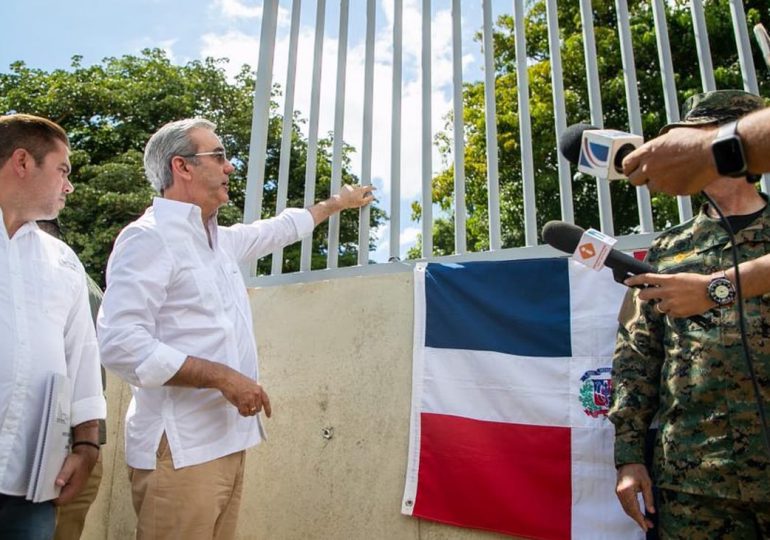 Luis “El Gallo” respalda Abinader impida agitadores haitianos entren RD