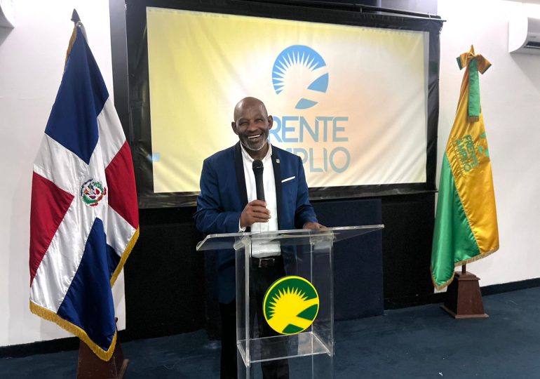Juan Dionicio Rodríguez anuncia aspiraciones como precandidato a diputado por Frente Amplio