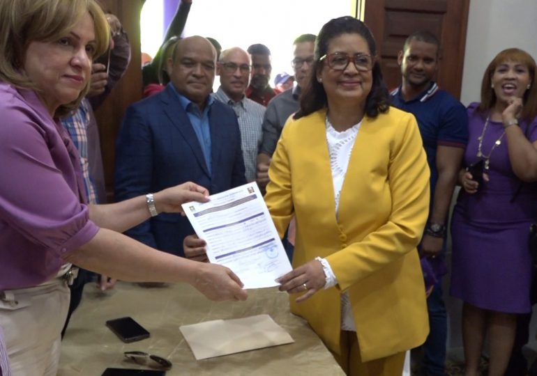 Cristina Lizardo decide buscar de nuevo senaduría de provincia Santo Domingo