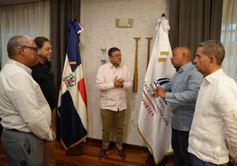 Ministerio de Deporte recibe visita de cortesía del alcalde de Lawrence