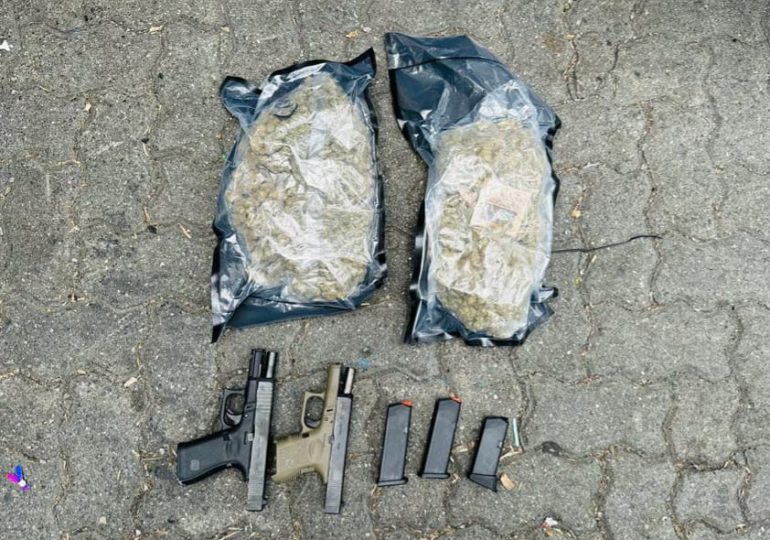 Autoridades ocupan marihuana y pistolas en puerto de Haina; apresan a una persona