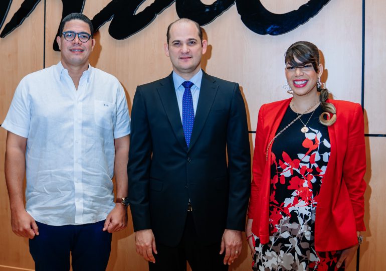 Adolfo Pérez resalta grandes avances del país en gestión de Luis Abinader