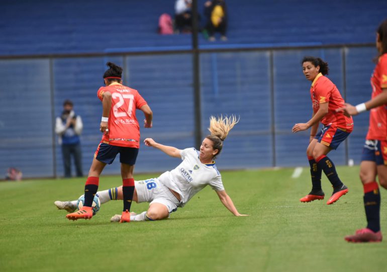 Jugadoras reclaman mejores condiciones para el fútbol femenino en Uruguay