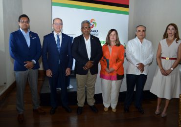 Cámara de Santo Domingo ofrece almuerzo de bienvenida a empresarios que acompañan al presidente Guyana