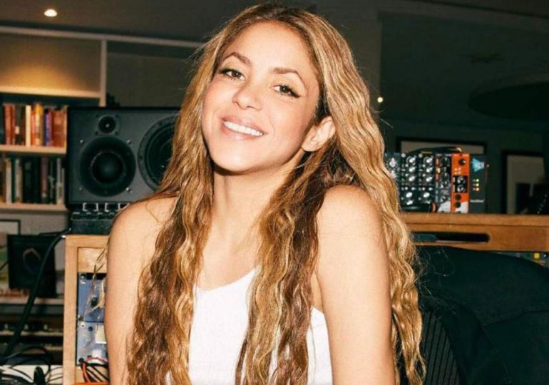 ¿Nueva música? Shakira se muestra en un estudio de Los Ángeles