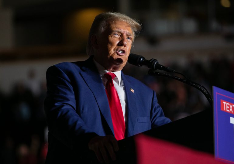 Trump inculpado por intentar invertir los resultados de elecciones de 2020