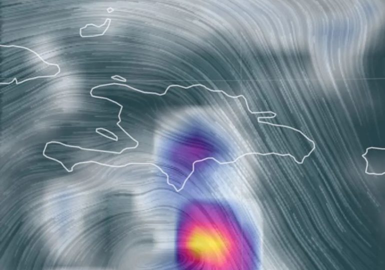 Disminuye la velocidad de traslación de tormenta Franklin