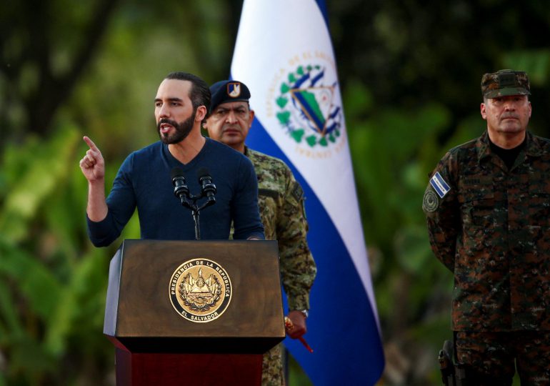 Bukele impone cerco militar a una región de El Salvador para detener pandilleros