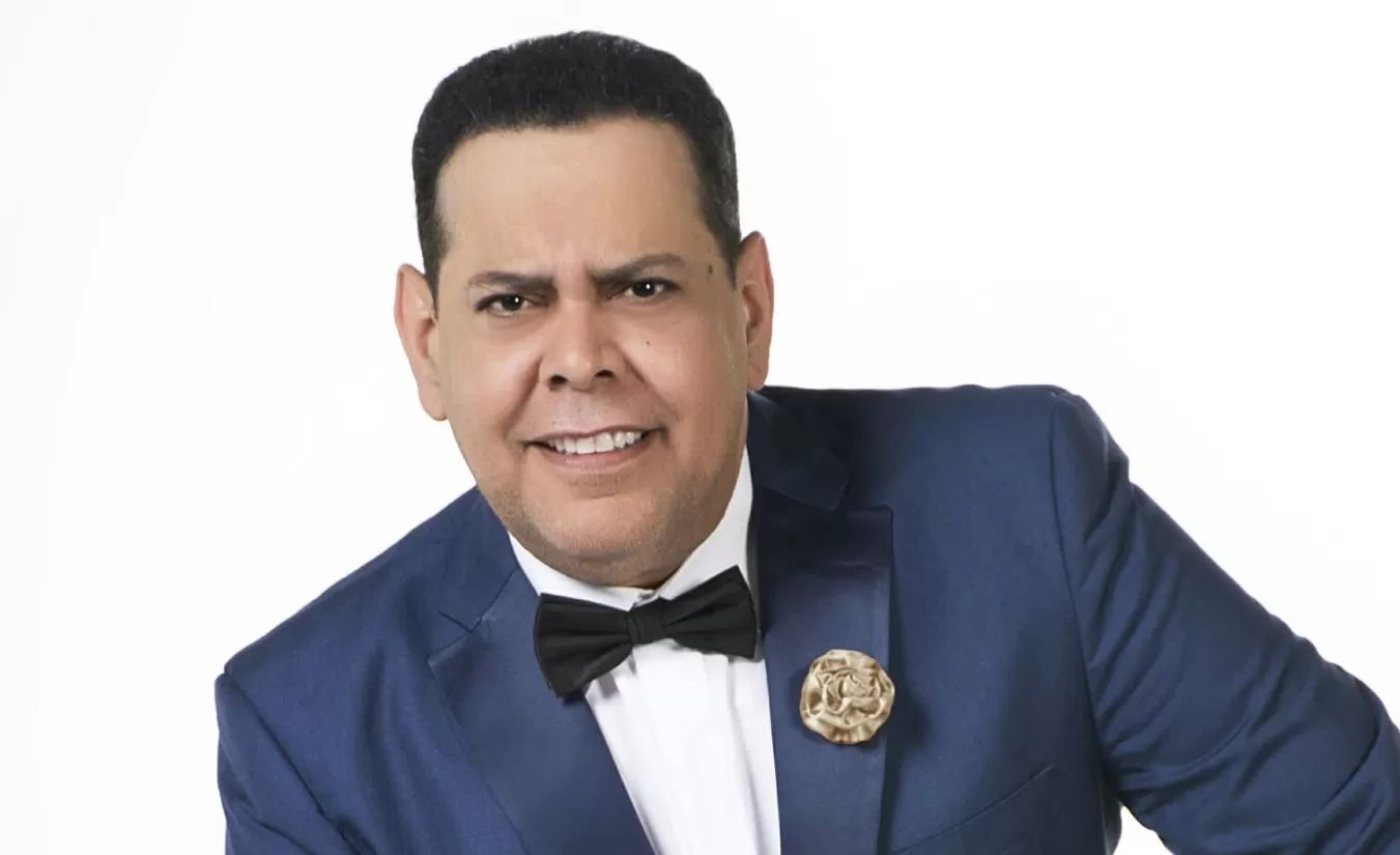 Video Artistas dominicanos envían mensajes a Fernando Villalona por su