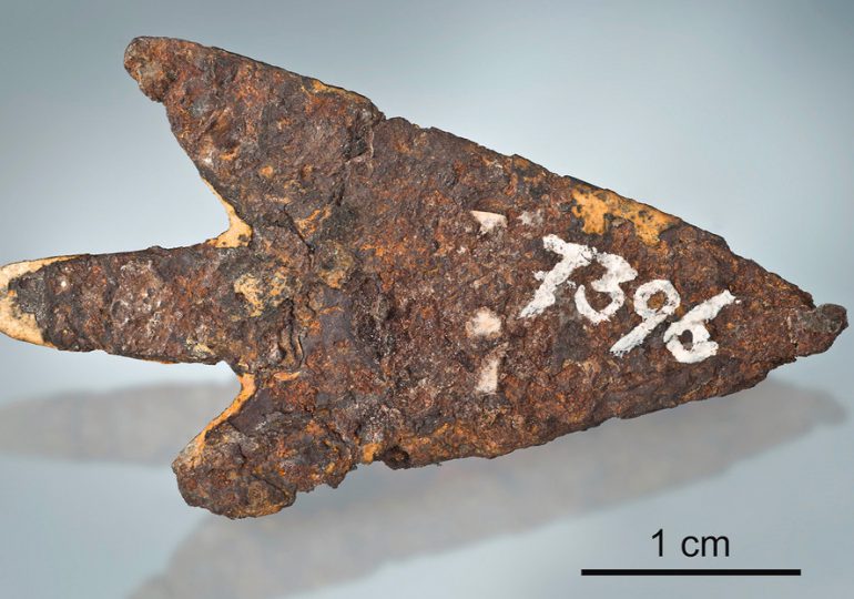 Descubren en Suiza una flecha fabricada hace 3.000 años con hierro extraterrestre