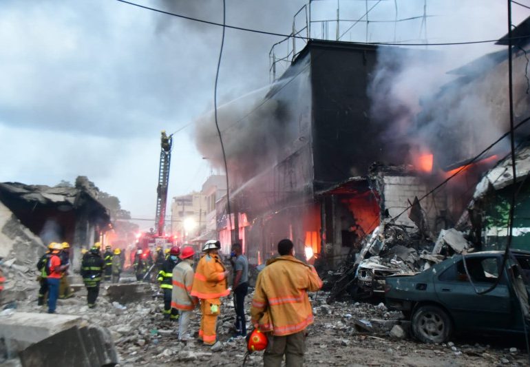 Altice se solidariza con los afectados por incendio ocurrido en establecimiento comercial de San Cristóbal