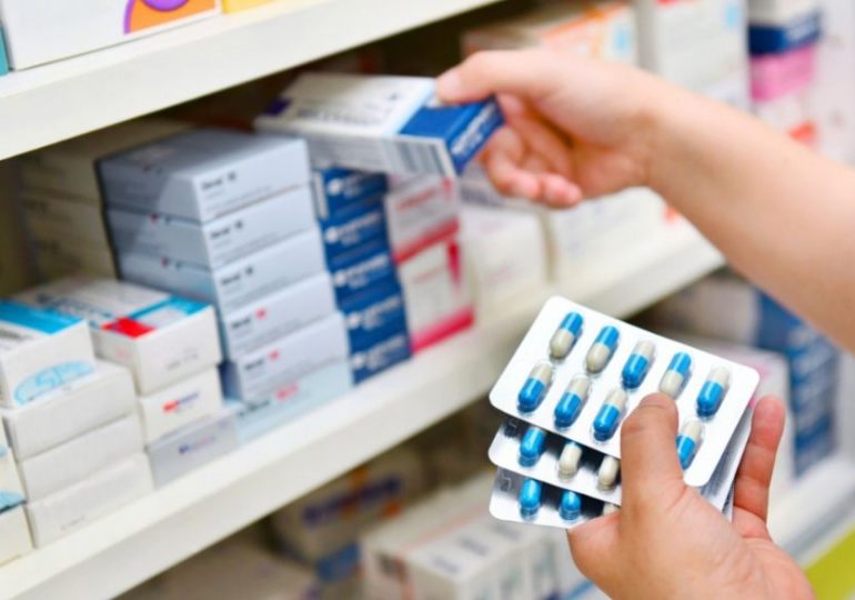 Industria Farmacéutica Nacional presenta su postura hacia la creación de una ley especial de compra de medicamentos