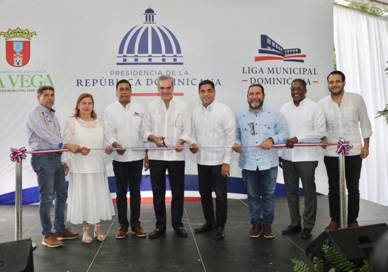 Abinader inaugura 7 obras en Bonao y La Vega, entre estas, tres centros educativos y dos nuevas instalaciones de INFOTEP