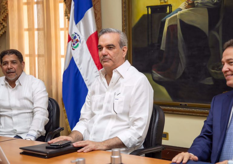 VIDEO | Presidente Abinader se reúne con Comisión Interministerial y sector arrocero