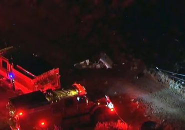 Dos helicópteros de bomberos se accidentan mientras combatían incendios en California, EEUU
