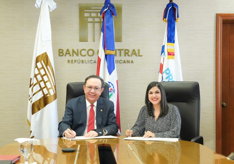 BCRD firma acuerdo con PRODOMINICANA en materia de estadísticas sobre inversión extranjera y exportaciones