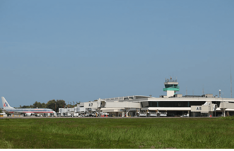 Posponen vuelo por falsa alarma en Aeropuerto Internacional Gregorio Luperón