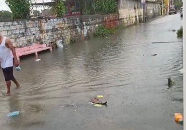 VIDEO | Ciudadanos reportan lluvias en su sector ante el paso de la tormenta Franklin