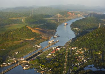 Exadministrador del Canal de Panamá advierte sobre riesgos por falta de agua