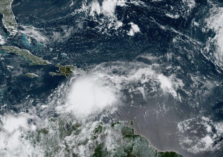 Tormenta tropical Franklin continúa sin cambio en su intensidad