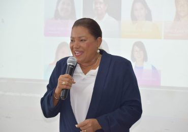 Gobernadora de SD presenta memoria tercer año de Gestión