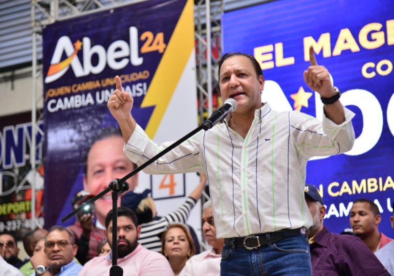 Peravia: Abel proclama a candidatos a alcaldes en Nizao y Santana