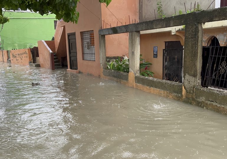En Cancino Adentro decenas de viviendas permanecen inundadas