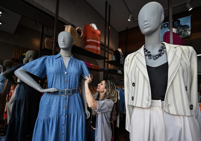 La moda 'plus size' avanza rompiendo prejuicios en Brasil