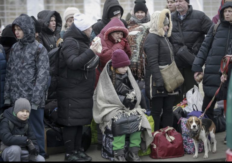 Nueva Zelanda ofrece la residencia a ucranianos que huyen de la guerra