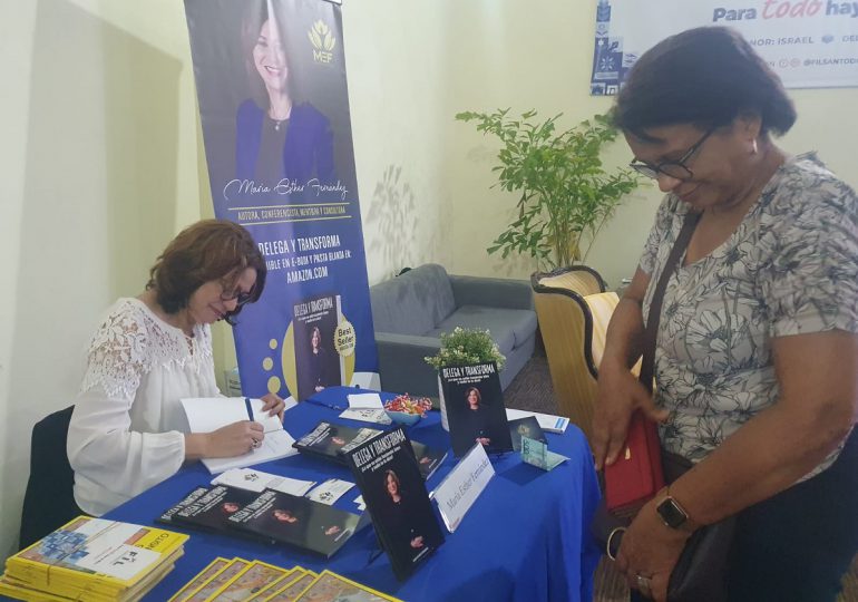 María Esther Fernández presenta su libro Delega y transforma en la XXV Feria Internacional del Libro Santo Domingo 2023