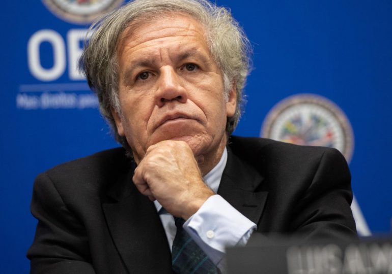 Secretario general de la OEA inicia visita a Guatemala por crisis electoral