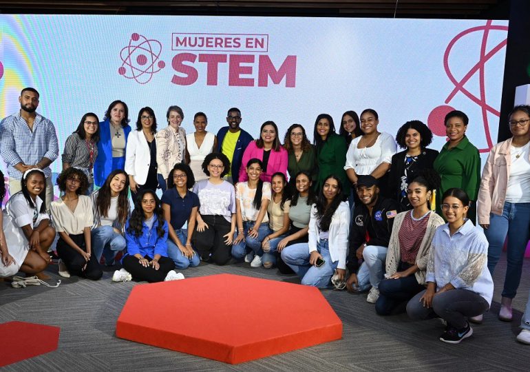 Abogan por mayor formación de mujeres en carreras STEM para enfrentar estereotipos culturales
