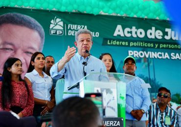 Leonel Fernández dice PRM suspendió marcha de mujeres por temor al fracaso