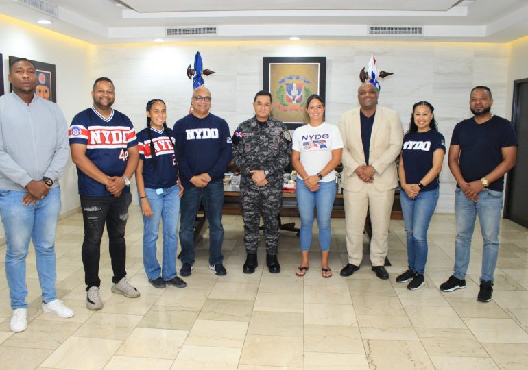 Comisión de New York Dominican Officers visita al director de la PN y valora su gestión al frente de la institución