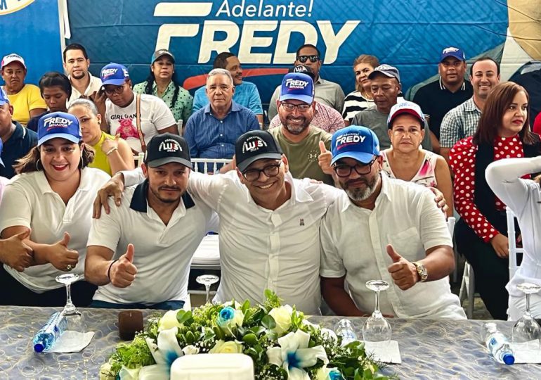 Líderes y dirigentes de la corriente de Elido Pérez del PRM respaldan candidatura de Fredy Fernández en provincia Hermanas Mirabal