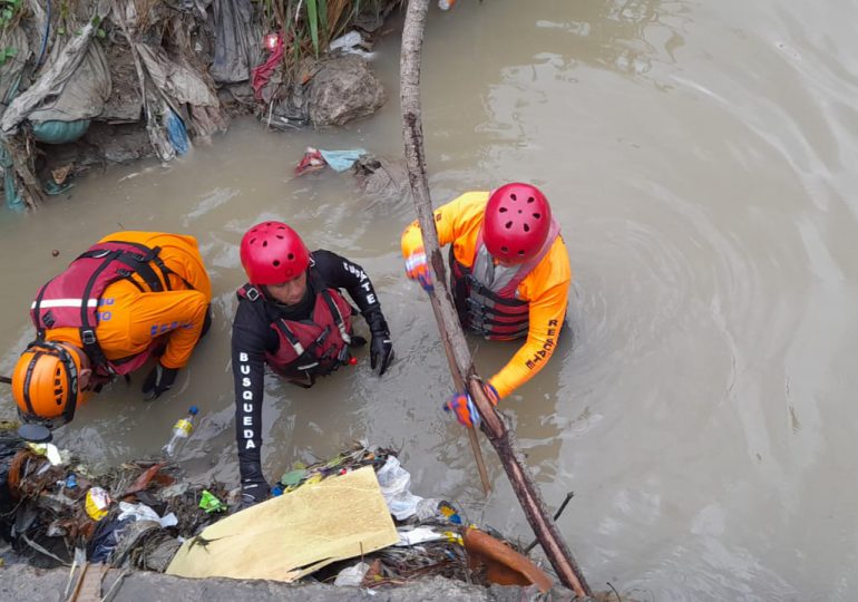 Encuentran restos del hombre que cayó en cañada Guajimía