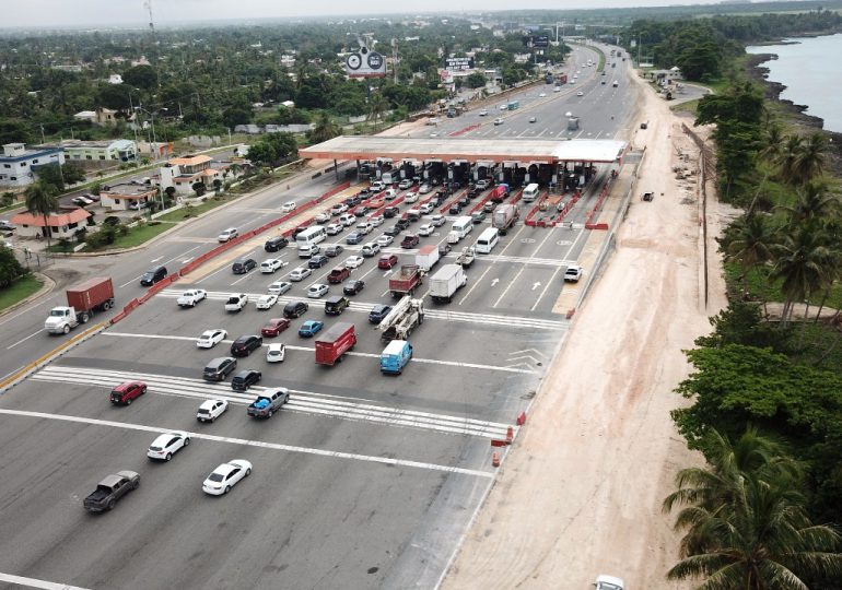 RD Vial trabaja mantenimiento y actualización del sistema de peajes en la Estación de Las Américas