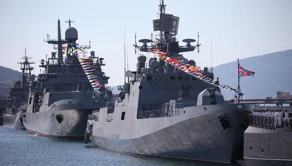 Drones ucranianos atacaron base naval rusa en mar Negro