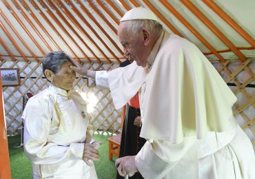 Chinos viajan a Mongolia para ver al papa pero ver al papa a su regreso