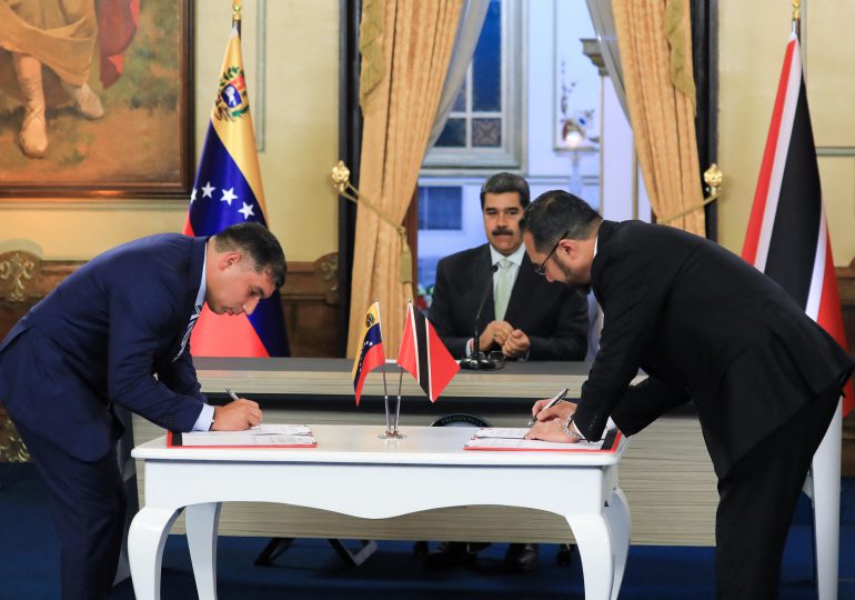 Venezuela firma acuerdos con Trinidad y Tobago para explotación de gas