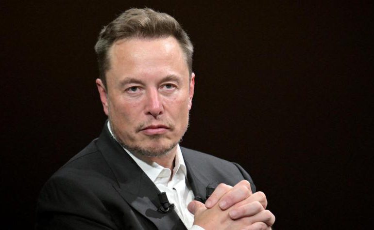 Musk critica apoyo de Alemania al rescate de migrantes en el Mediterráneo