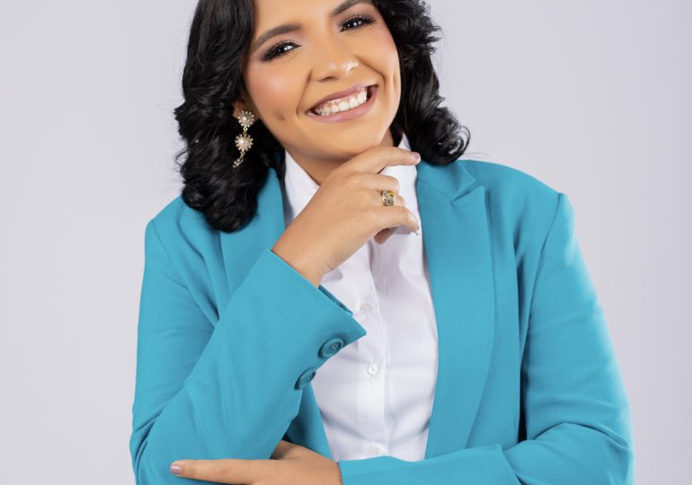 Tania Sandoval lanza sus aspiraciones políticas en busca de convertirse en regidora
