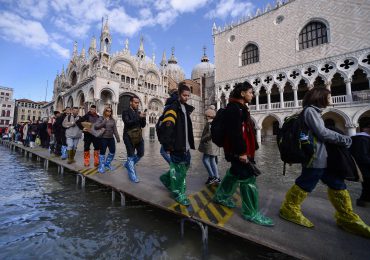 Venecia aplicará una tasa a los visitantes de un día para prevenir turismo de masas