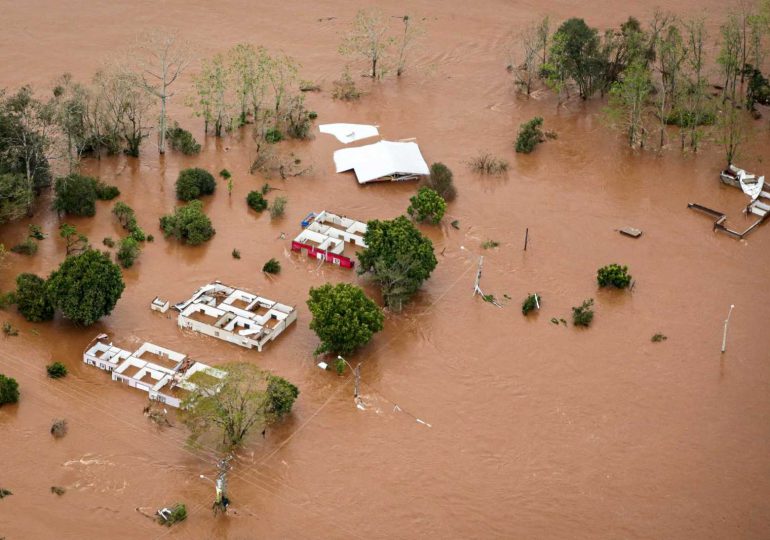Brasil busca a 46 desaparecidos tras devastador ciclón