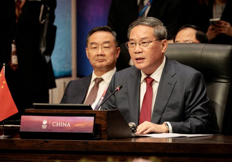 China advierte contra nueva Guerra Fría en Cumbre del Sudeste Asiático