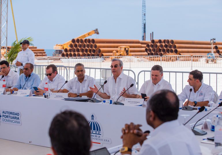 Presidente Abinader anuncia 18 de diciembre de 2023 llegará el primer crucero al puerto de Cabo Rojo
