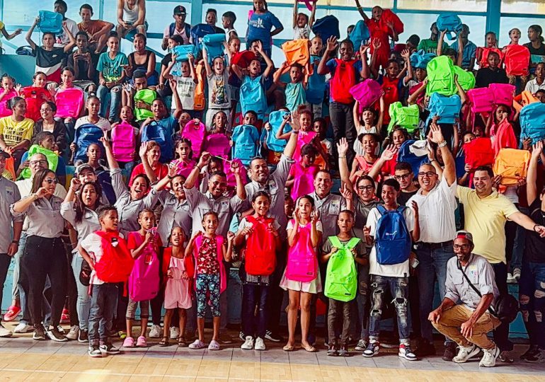 Fundación EGEDONBOSCO celebra su séptima jornada de donación de útiles escolares en La Vega