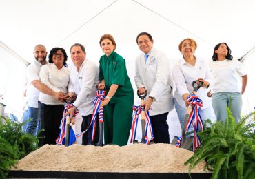 GALERÍA | Raquel Peña deja iniciada construcción unidades hemodiálisis y pie diabético en hospital de Neyba