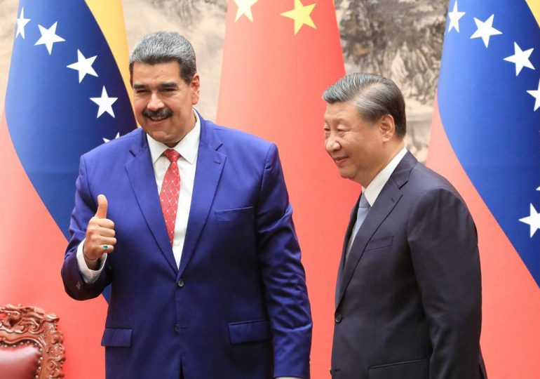 "Lo que vamos es pa' la Luna" dice Maduro tras un acuerdo con China